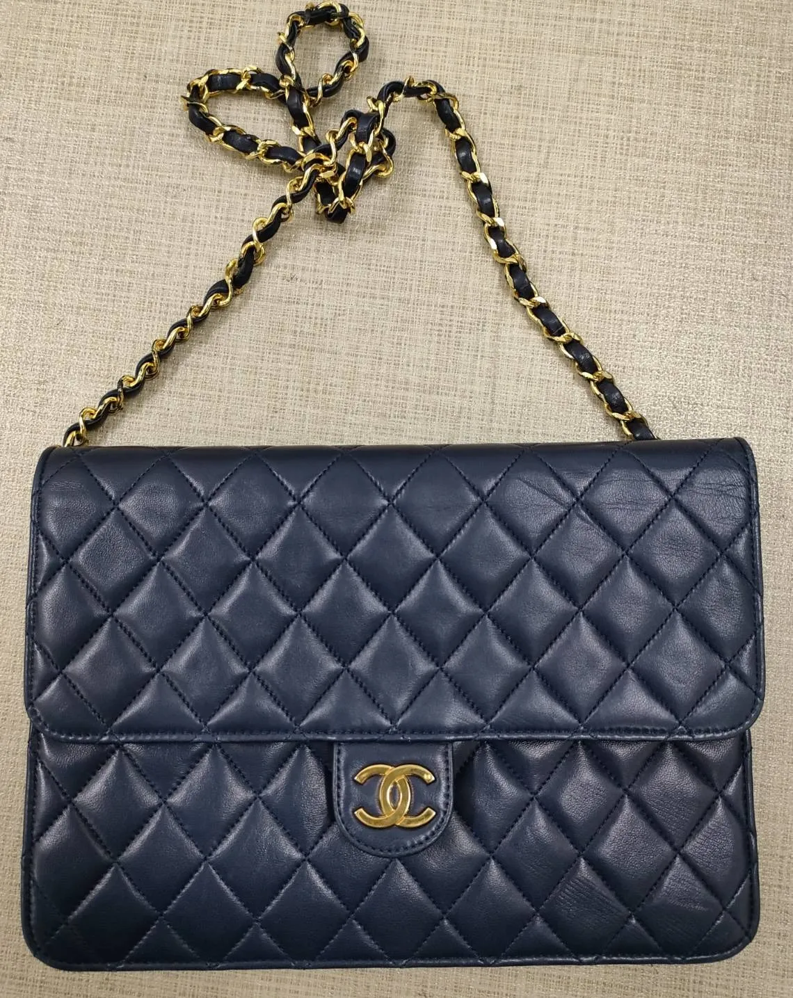 【入間市東藤沢】シャネルチェーンショルダーバッグ買取｜古い・ベタつきOK！