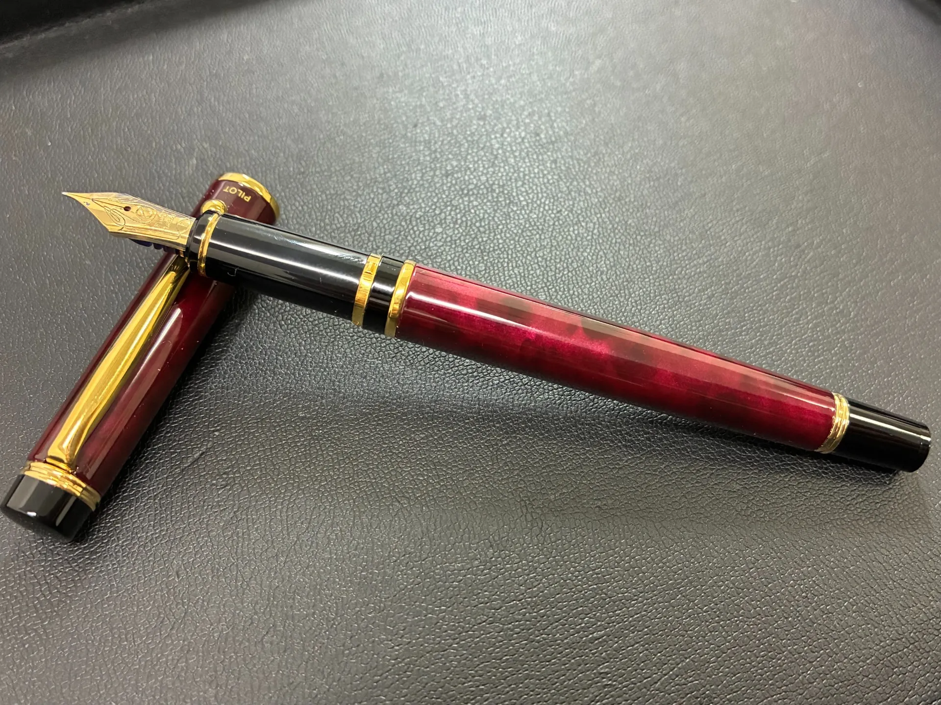 【入間市】パイロットやモンブランの万年筆を高価買取！ペン先の「金」の価値も見逃しません｜東藤沢