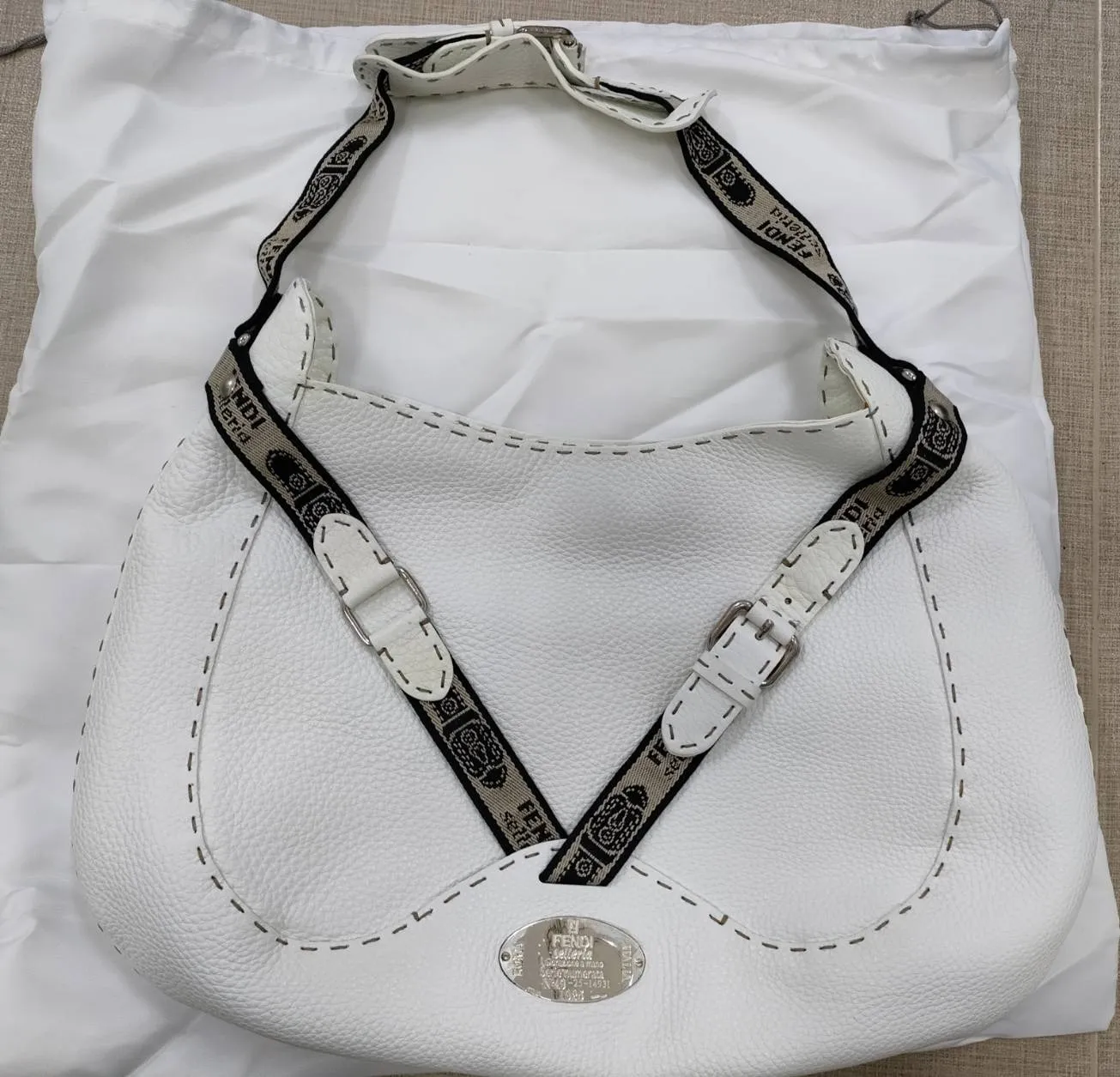 【所沢市糀谷】フェンディ（FENDI）のバッグを高価買取！ズッカ柄やピーカブー、古いモデルも大歓迎です