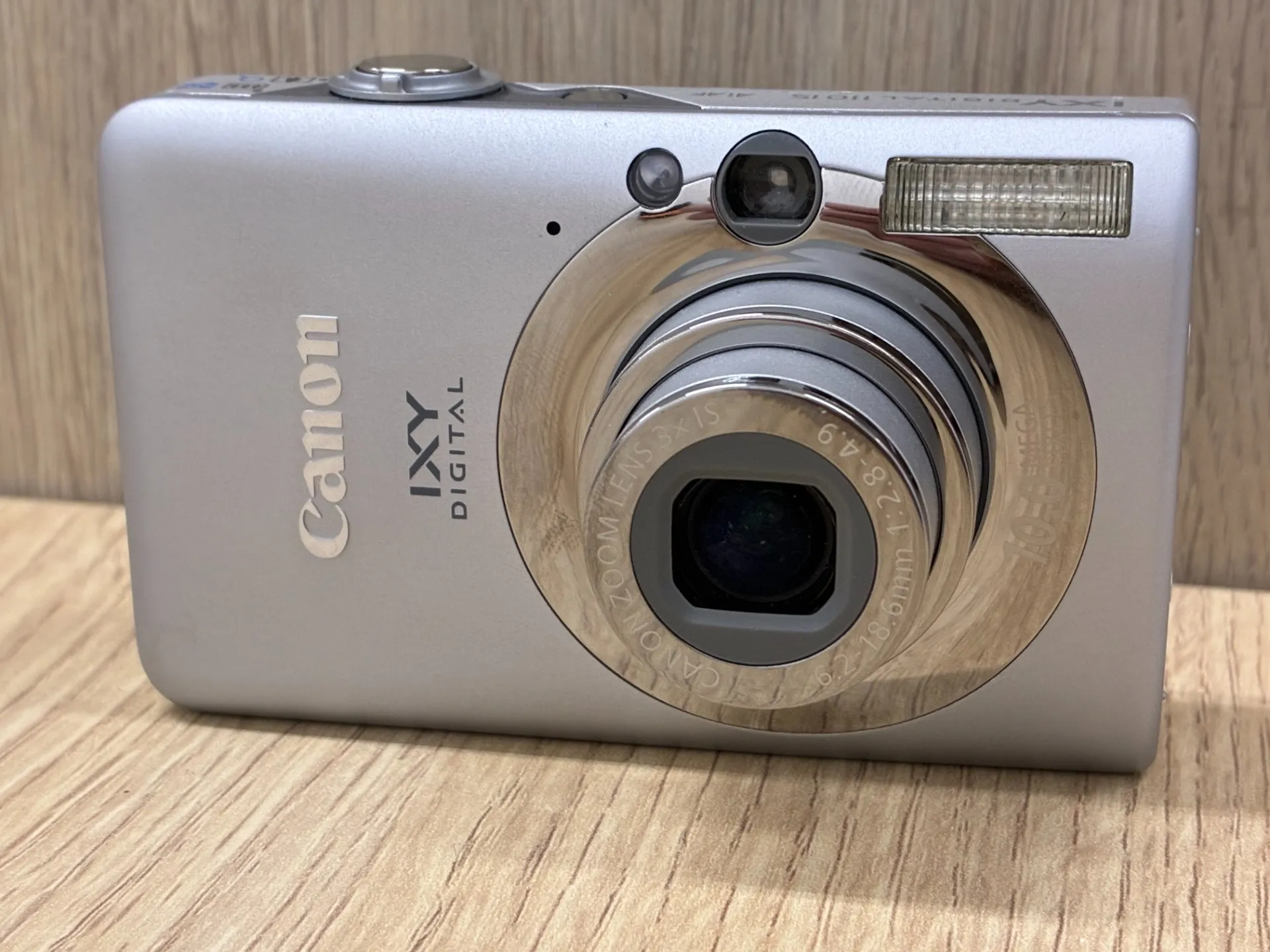 【入間市・カメラ買取】壊れたデジカメも捨てないで！Canon「IXY」をレンズ故障の状態でお買取